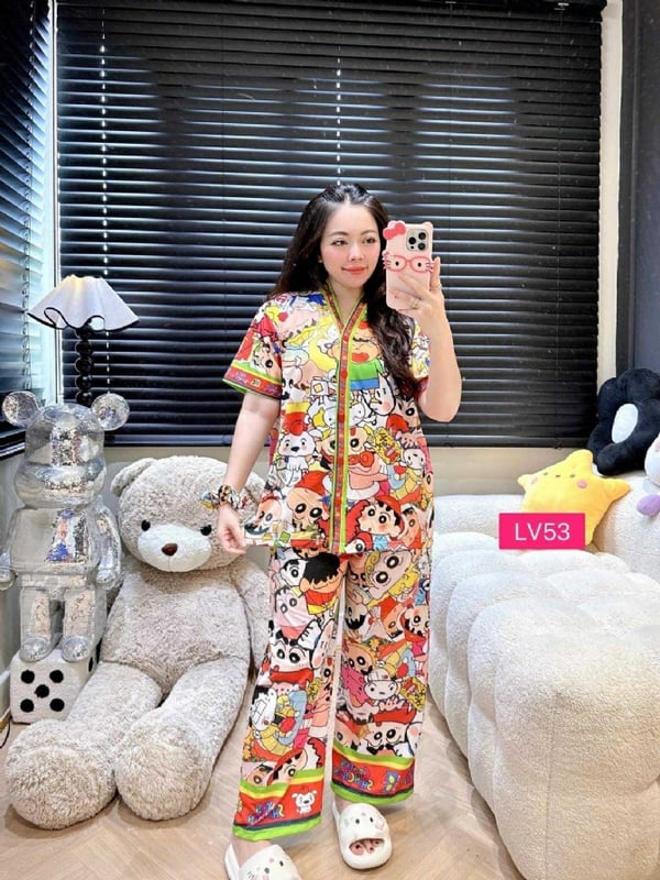 Shin Chan Red V Neck Long Pant (Bust 120cm)
