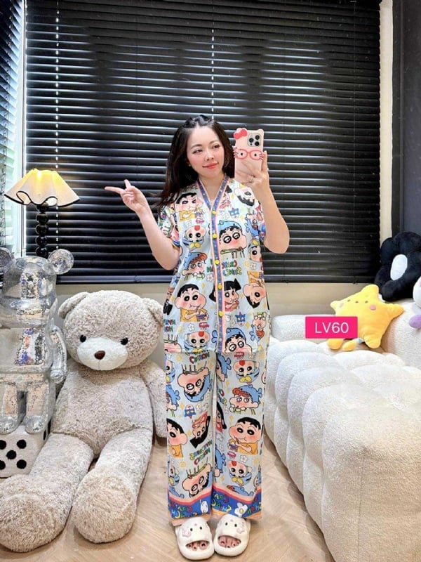 Shin Chan Blue V Neck Long Pant (Bust 120cm)