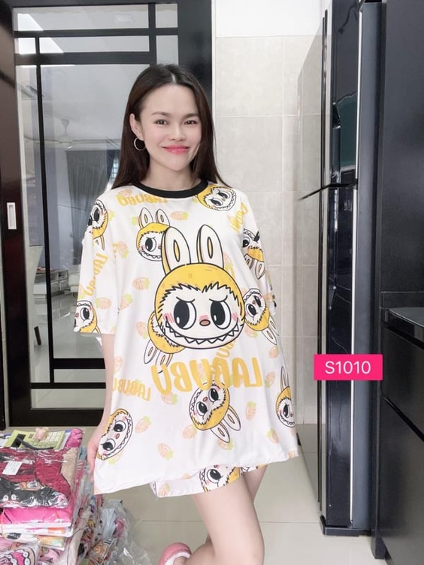 Labubu Lovely Pale Yellow  (Bust 120cm)