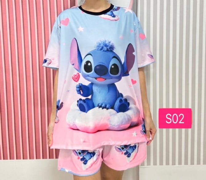 Stitch with lovely candy(free size,bust 120cm)