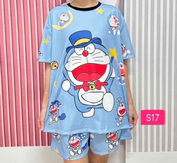 Doraemon blue  (free size,bust 120cm)
