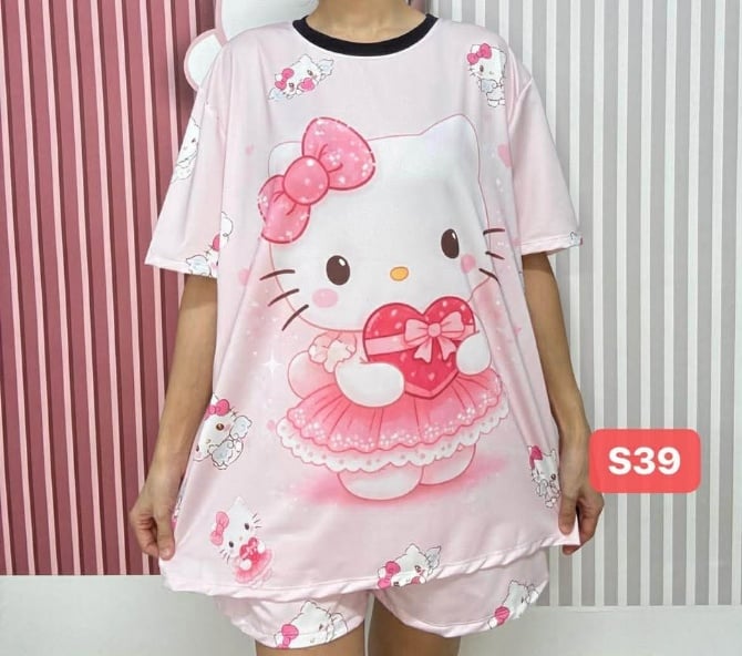KITTY PINK LOVE SET SHORT PANT (FREE SIZE,BUST 120CM)