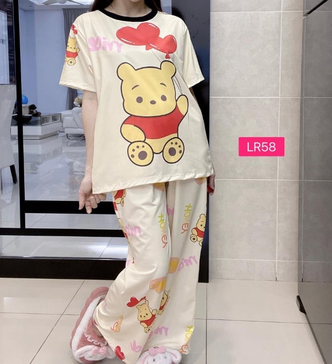 POOH YELLOW (SIZE BUST 100CM AND BUST 110CM)